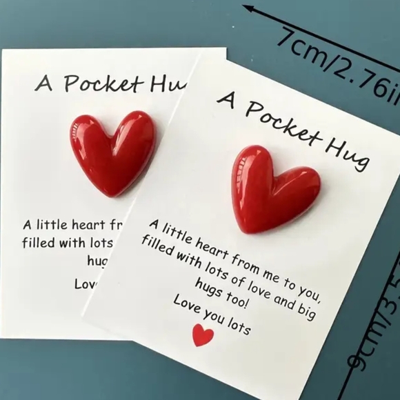 Red Heart Pocket Hug #10 - Picture 4 of 5